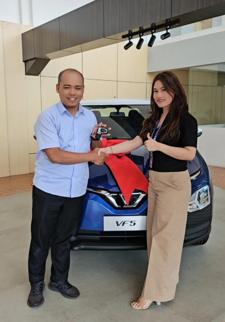 Vinfast vf5 - Penyerahan Unit Vinfast Karawaci